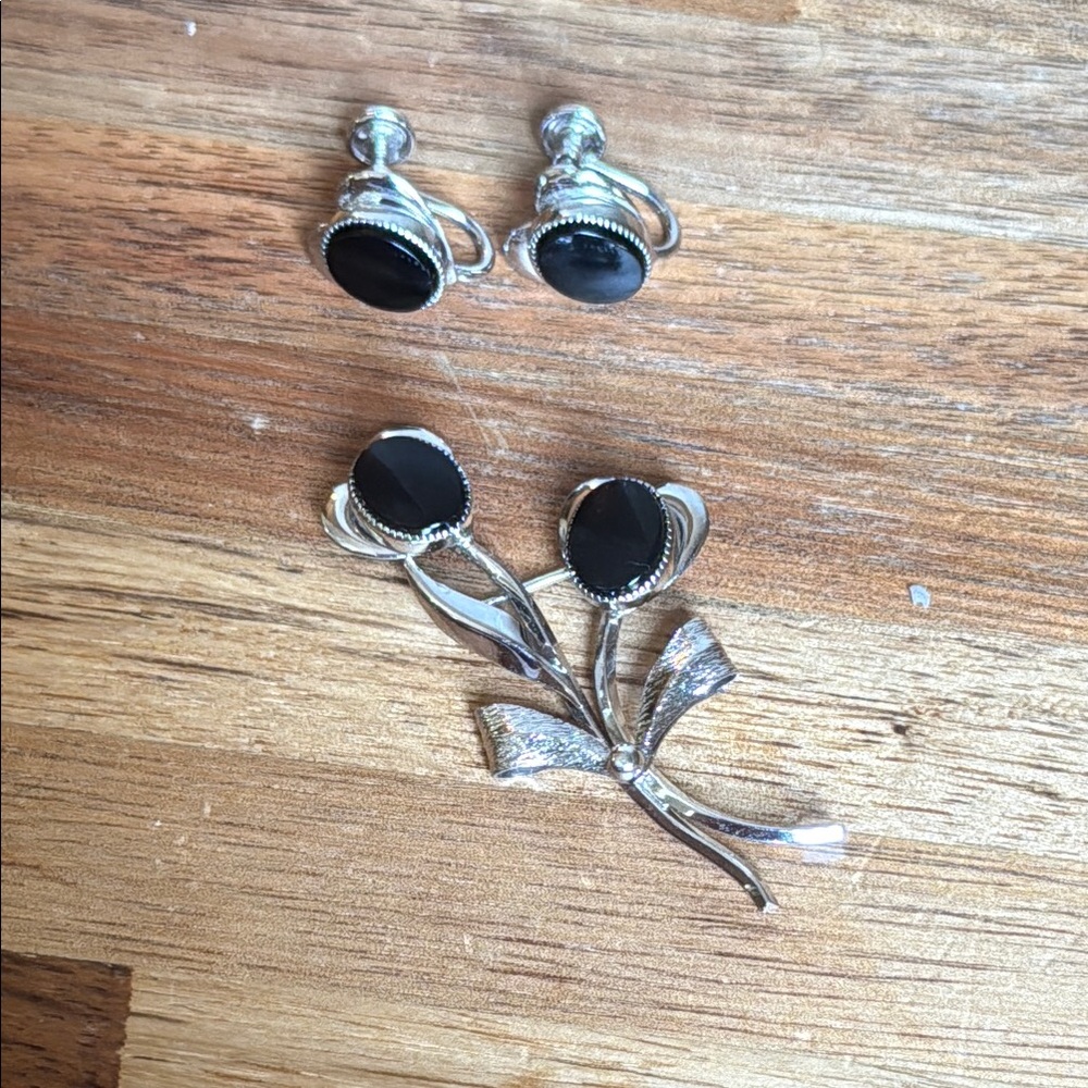 Vintage STAR-ART STERLING signed black cabochon flower brooch and earring set